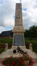 Le monument aux morts - Les Trois Pierres